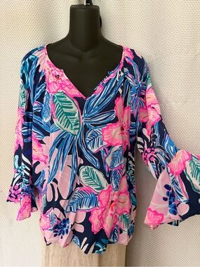 Lilly Pulitzer Navy Pink Blue Floral V-Neck Blouse